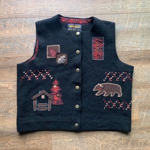 Vintage John Rich & Bros.  Woolrich Wool Vest with bear, cabin, buffalo plaid SM